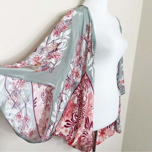 Anthropologie Floral Kimono Shawl Women One Size Peach Gray Larissa Lightweight - Picture 7 of 12